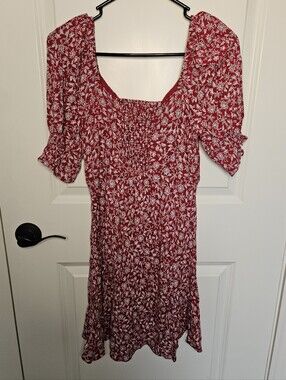 Madewell Short Sleeved Floral V Neck Dress Size 2